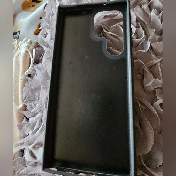 CUSTYPE Galaxy S23 Ultra Black Quilted Phone Case with Gold Zipper and Add Ons - Picture 4 of 11